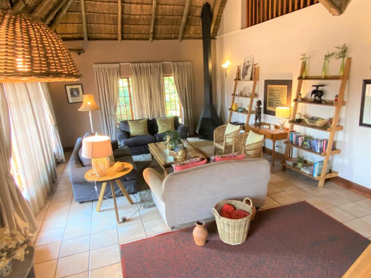 Safari Club Guest Lodge Or Tambo International Airport เคมป์ตัน พาร์ค ภายนอก รูปภาพ