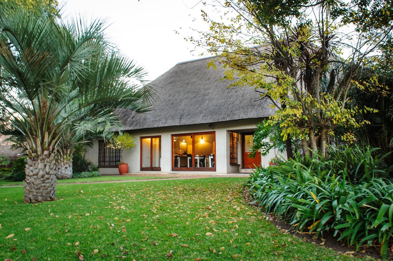 Safari Club Guest Lodge Or Tambo International Airport เคมป์ตัน พาร์ค ภายนอก รูปภาพ
